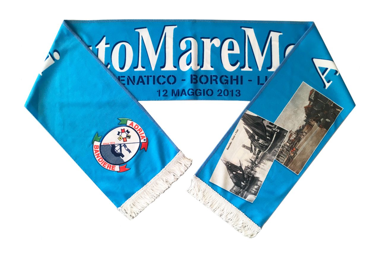 <p>Scarves from<b> </b>Adria Flags can be printed in high resolution on both sides</p>
