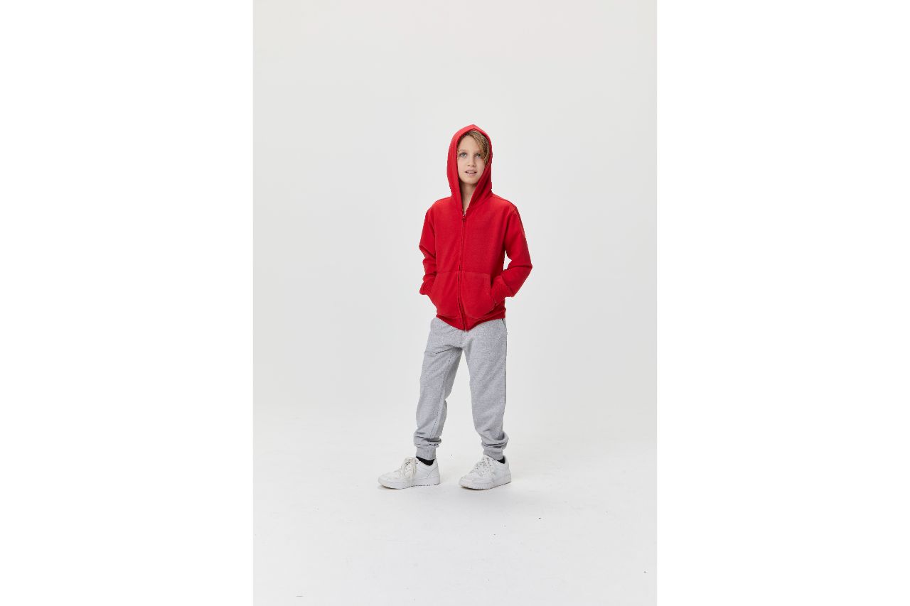 <p>Le nuove felpe a marchio BS sono protagoniste della sezione “School wear” del catalogo</p>
