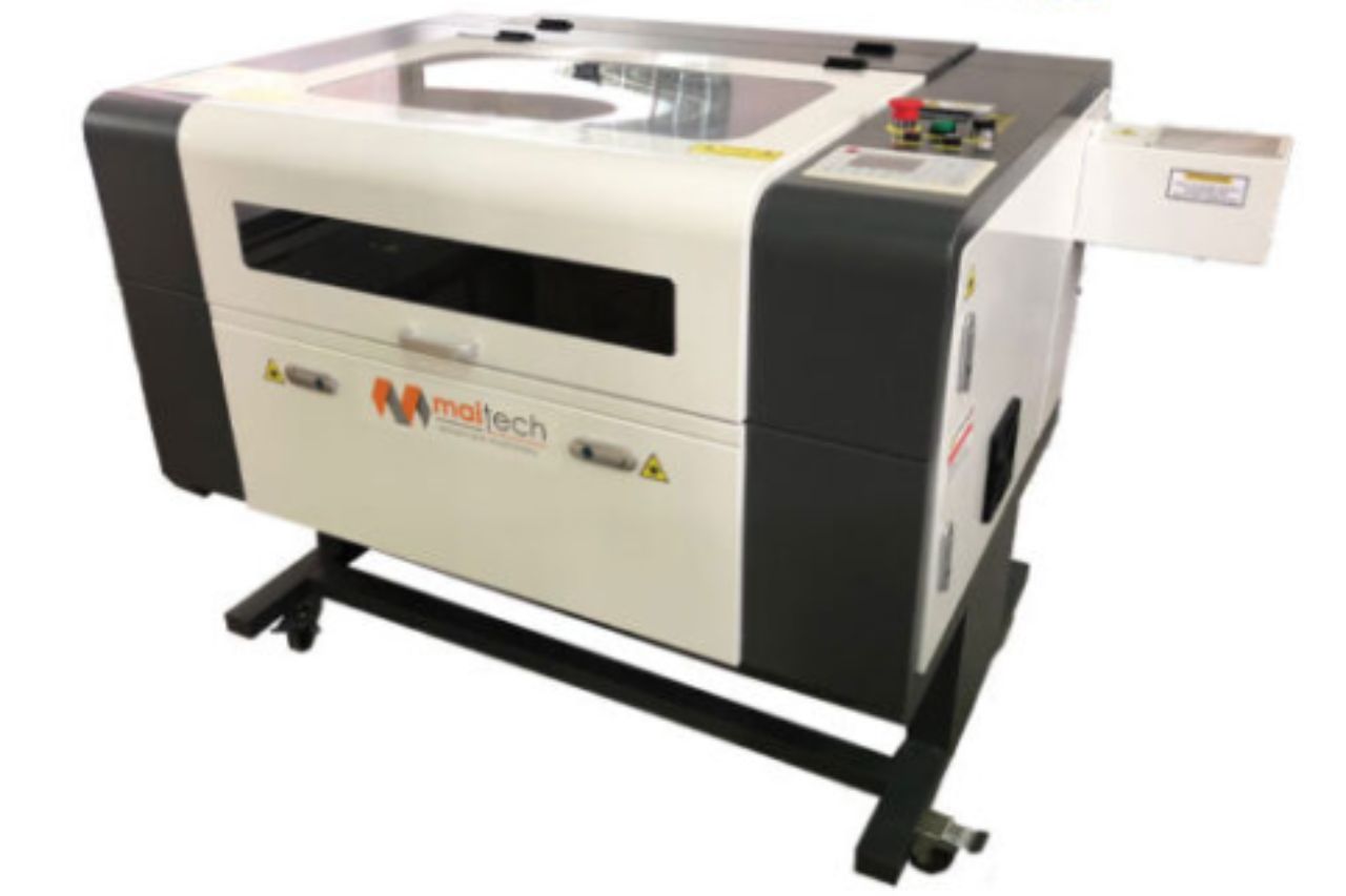 <p>Maitech Mt-7050. A Co2 laser machine equipped with improved control unit with wifi and prepared for Industry 4.0 operation</p>
