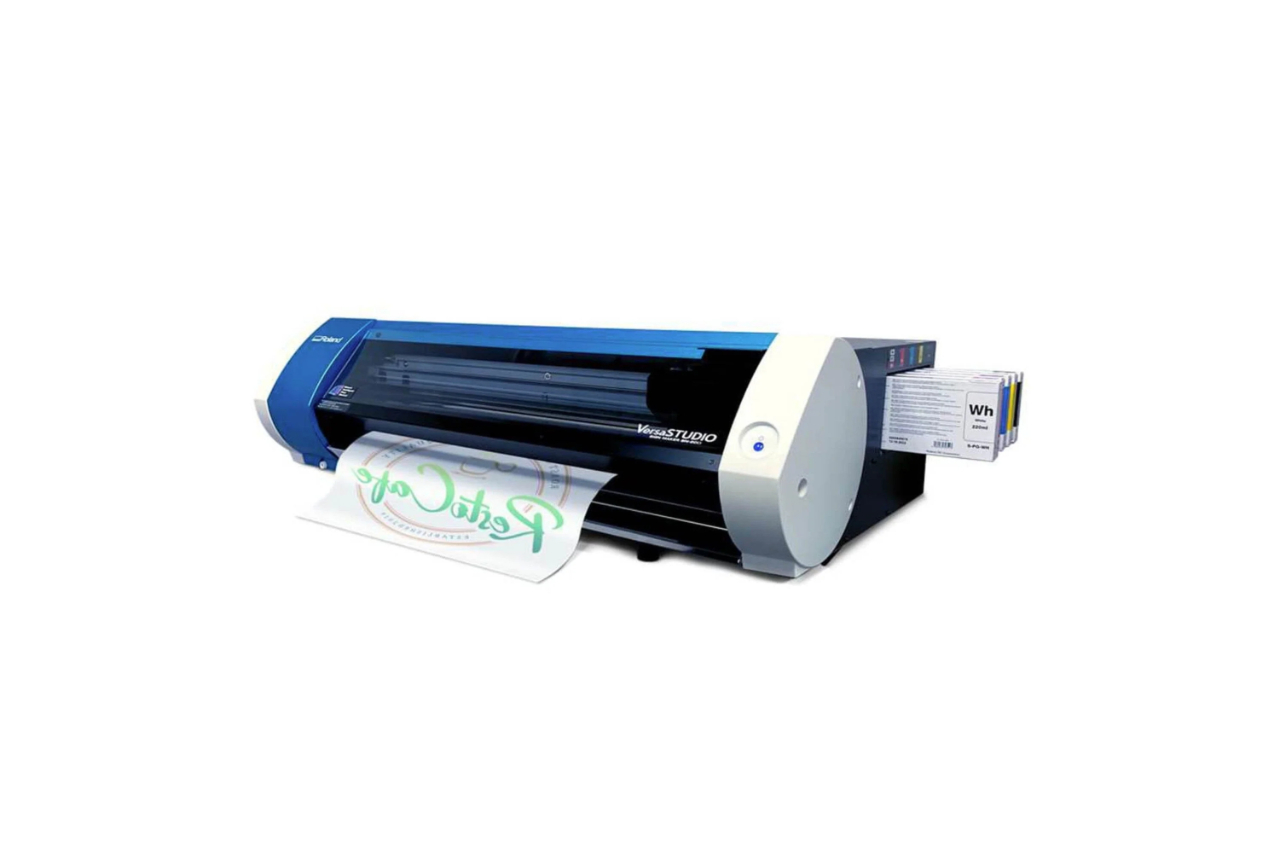 <p>The Roland Dtf Bn 2OD can also be used as a vinyl cutting plotter </p>
<p>or classic iron-on material</p>
