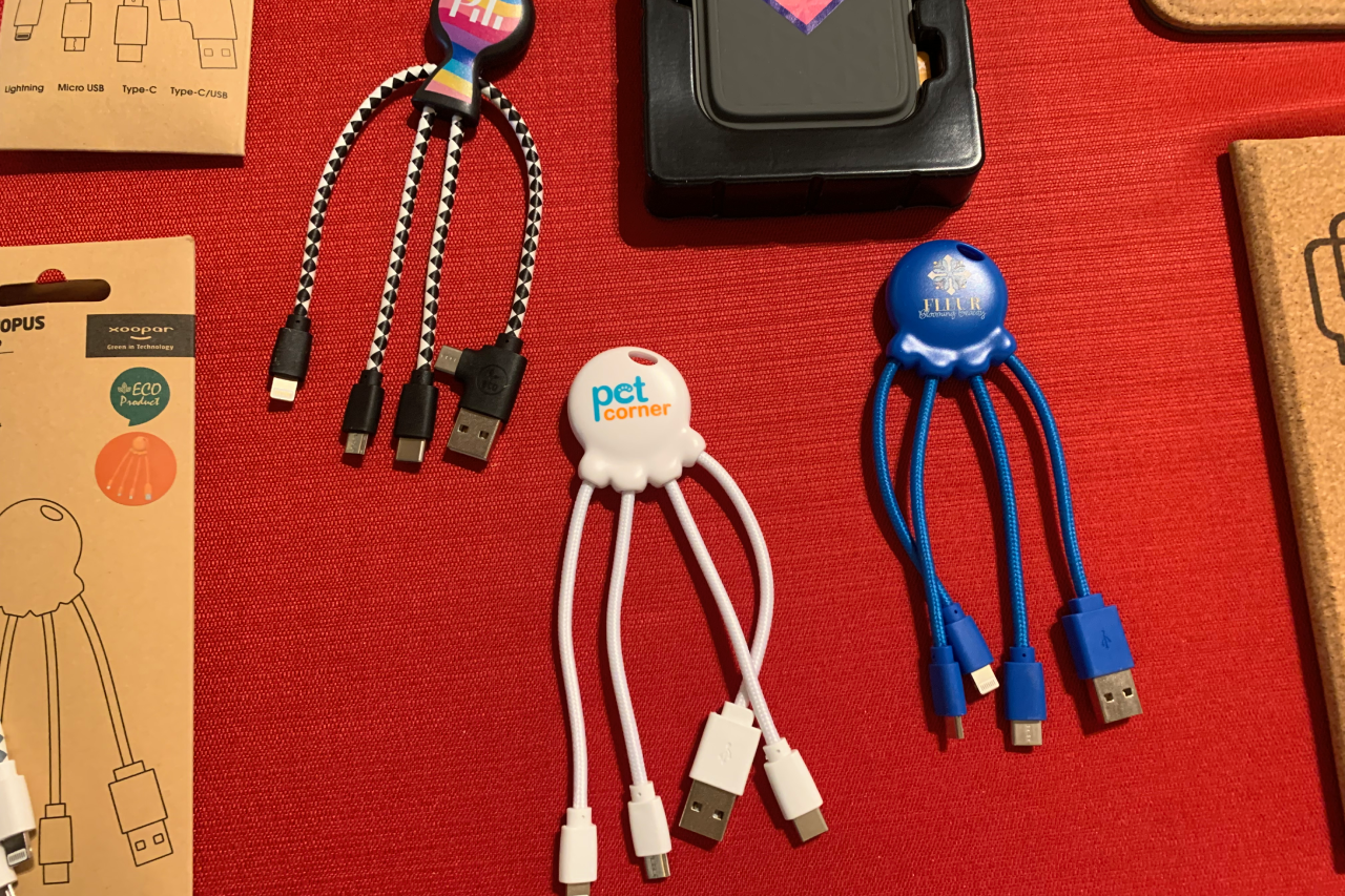 <p>Eco Octopus, charging cable made of recycled plastic and Rpet. From the Toppoint catalogue</p>