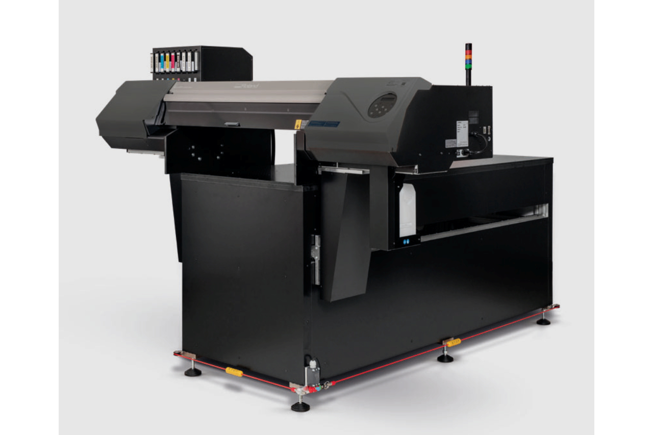 <p>Roland VersaObject Co 300, UV plotter from Colorcopy's range of products</p>