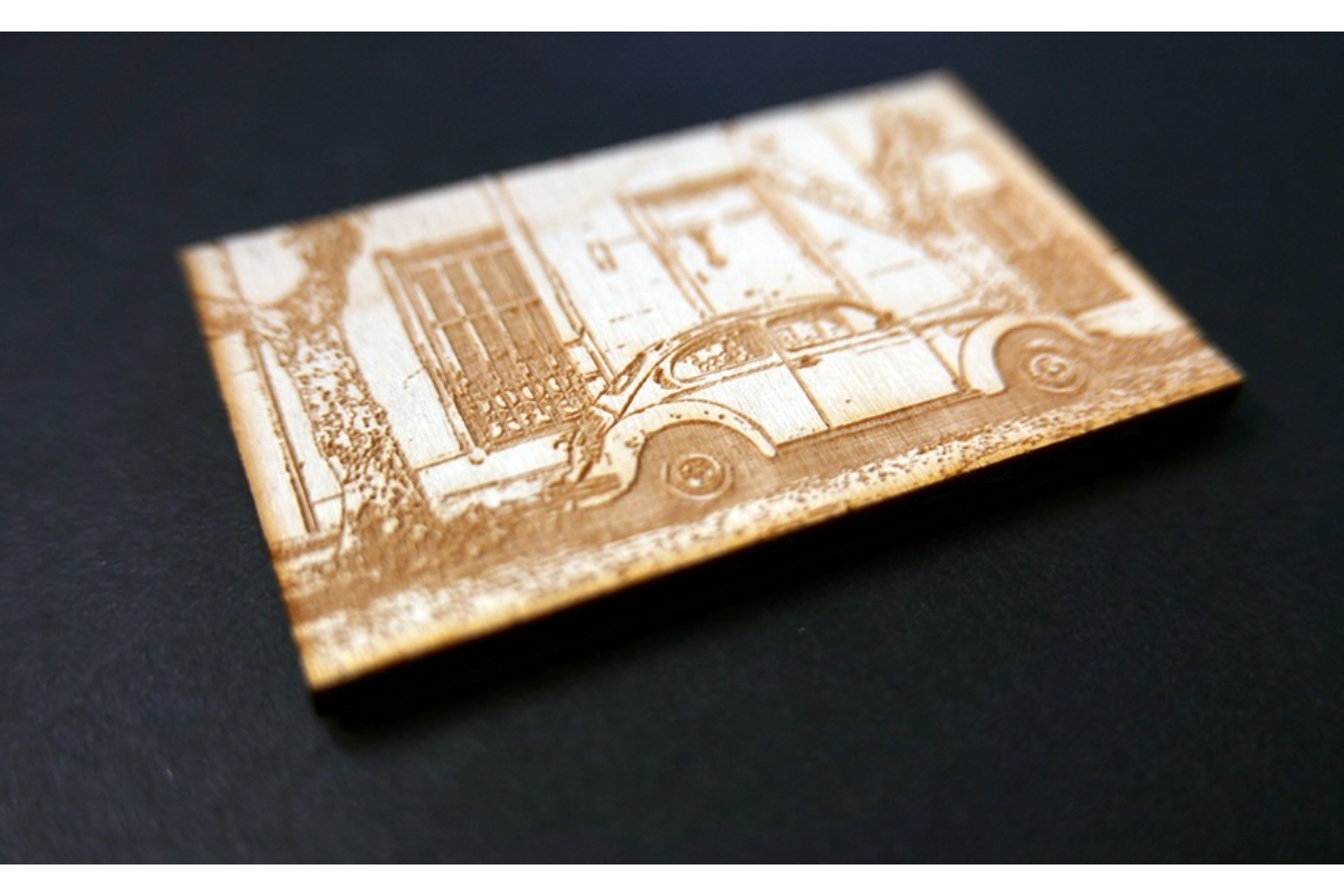 <p>Badge4u magnet made by engraving</p>