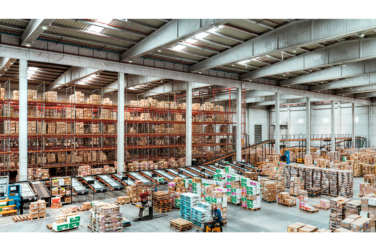 <p>Organisation, rationalisation, technology: these are the criteria that inform operations in Gorfactory warehouses, with four logistics centres in Spain (Murcia, Madrid, Barcelona and the Canaries)</p>
