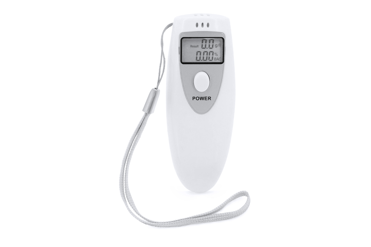 <p>“Krusiduller”, pocket breathalyser for non-professional use, with LCD screen and smooth white casing, customisable by pad printing. A proposal from Get Impressed</p>